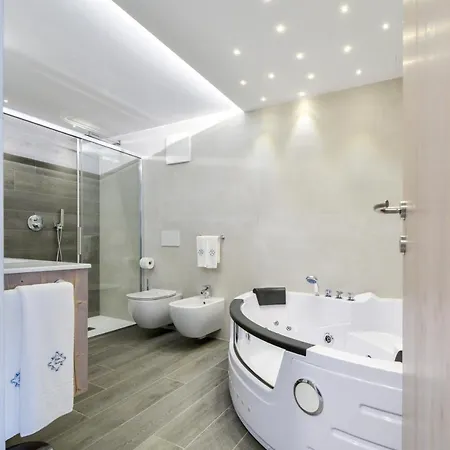 Ambra Hotel 3*